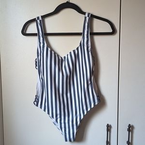 Watercolors By Kenny Flowers The Hamptons Striped One Piece Swimsuit Sz Medium